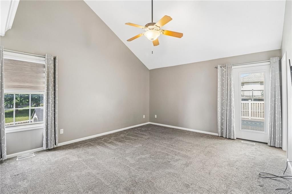 1322 S Greenwood Drive — photo 10