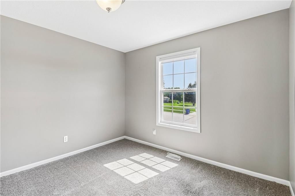 1322 S Greenwood Drive — photo 14