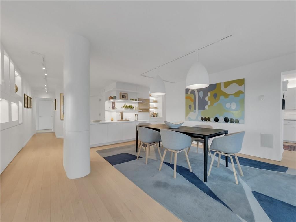 2510 Grand Boulevard — photo 17