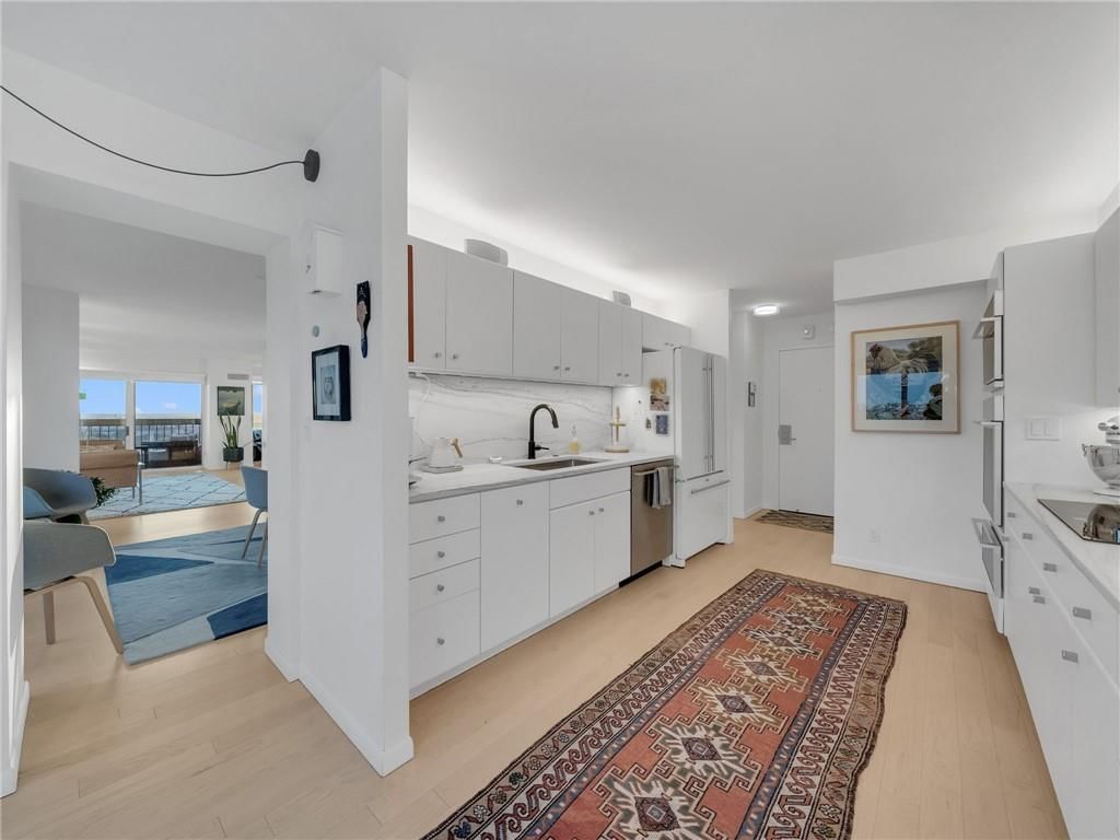 2510 Grand Boulevard — photo 20