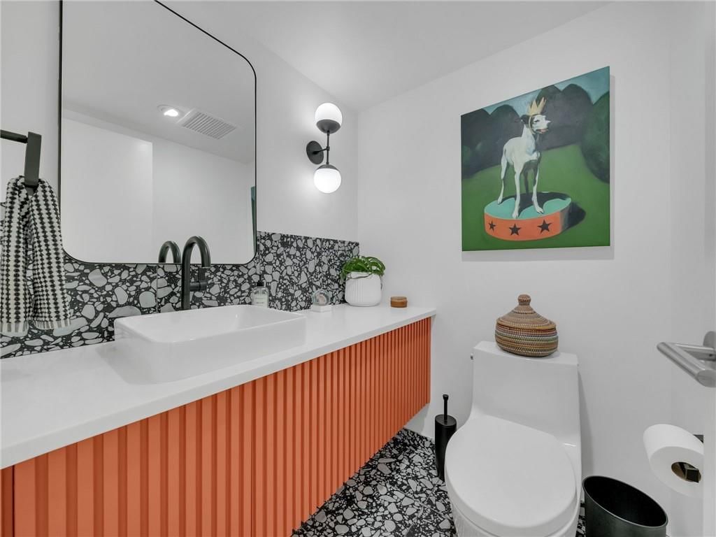 2510 Grand Boulevard — photo 22