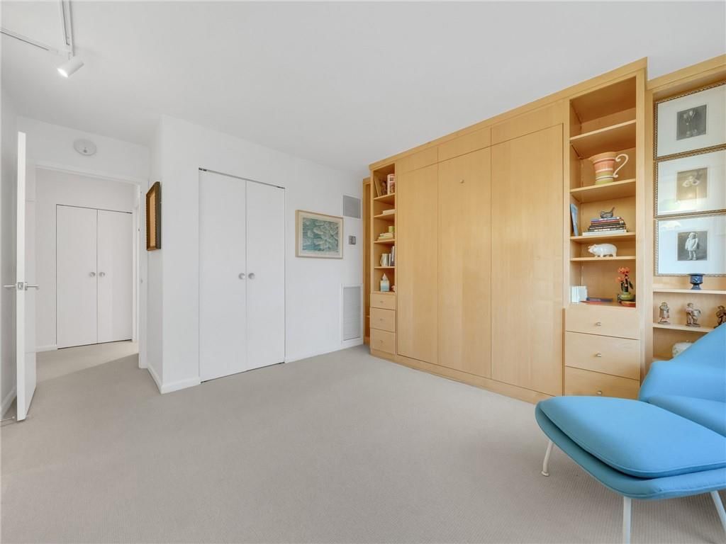 2510 Grand Boulevard — photo 33