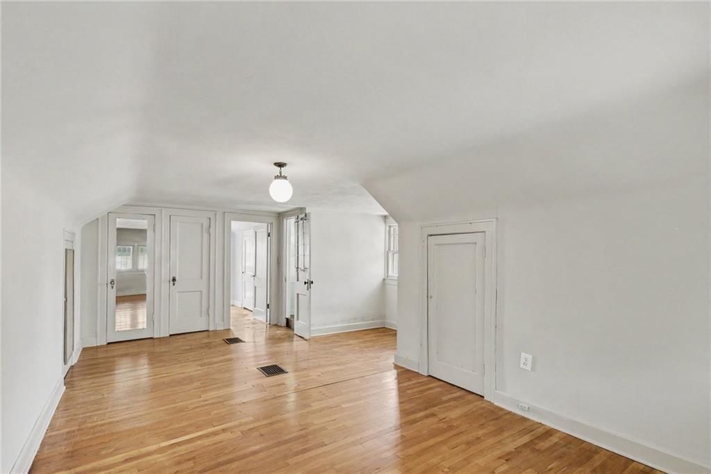 4236 Genessee Street — photo 31