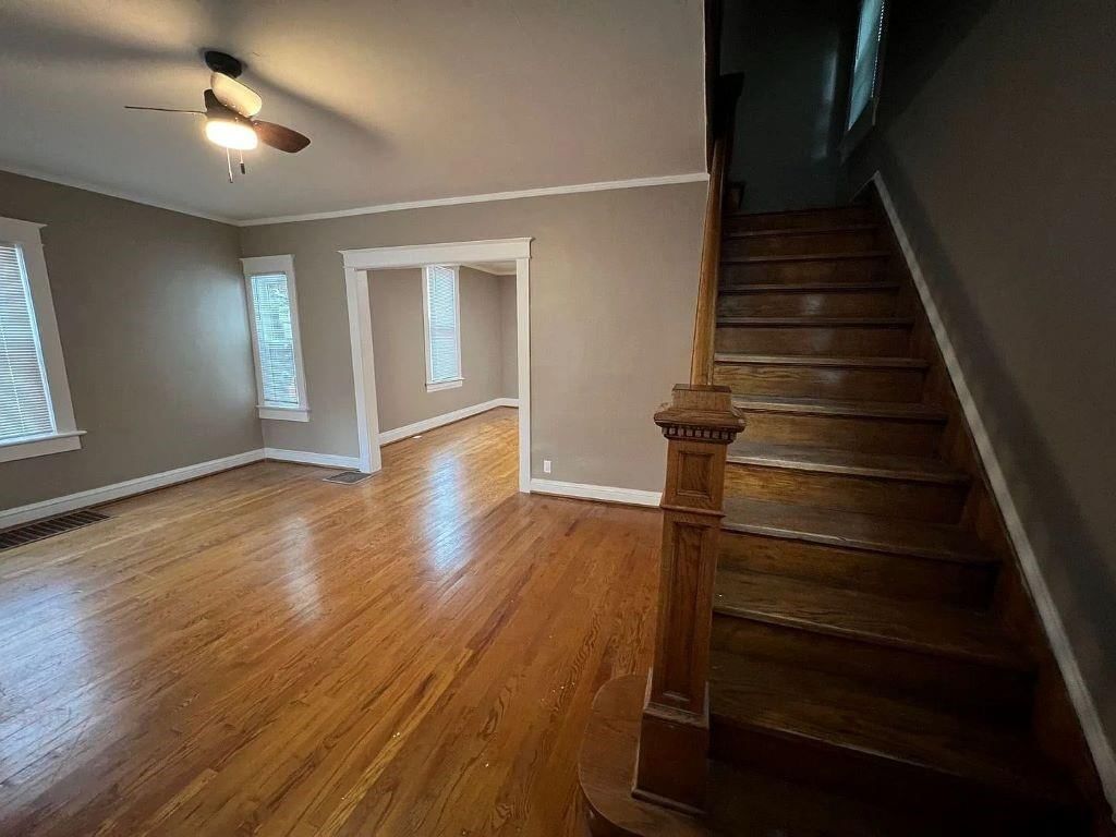 3217 Thompson Avenue — photo 9