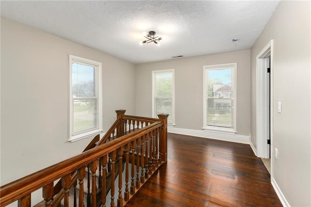 505 W Wea Street — photo 17