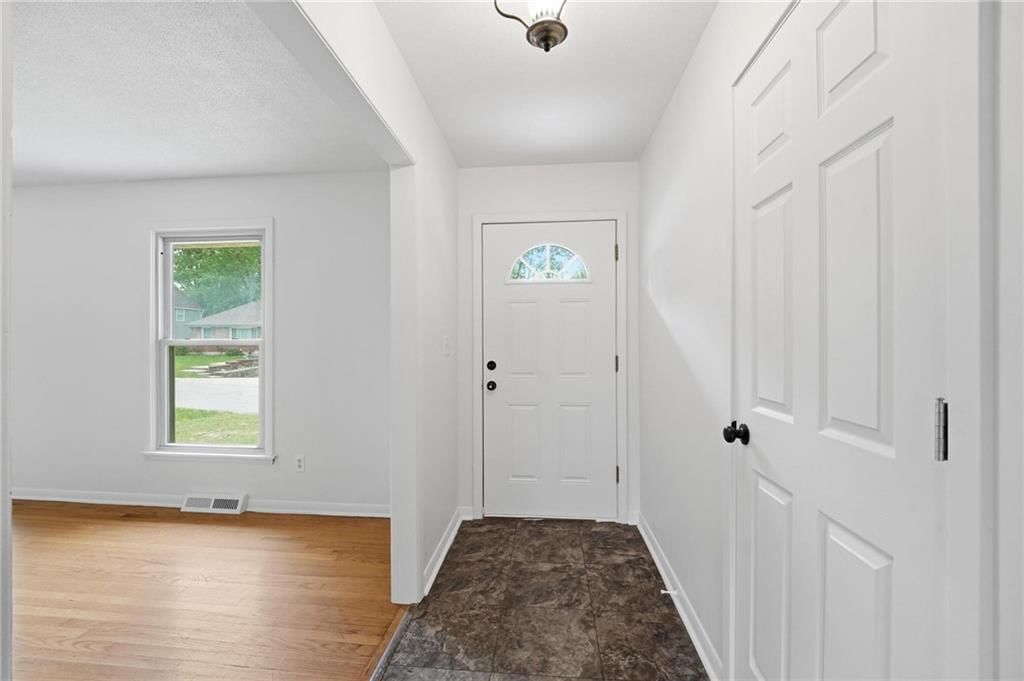 8026 Cleveland Avenue — photo 3