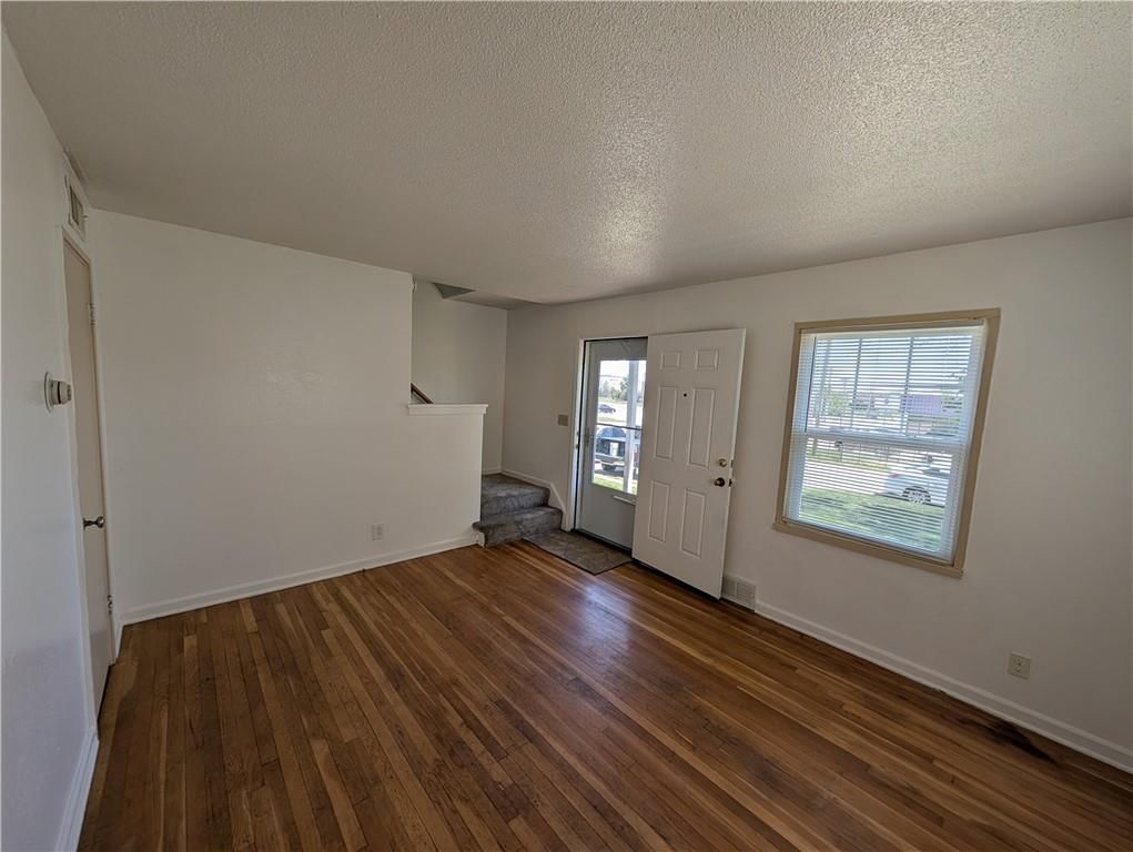 9504 Harrison Street — photo 12