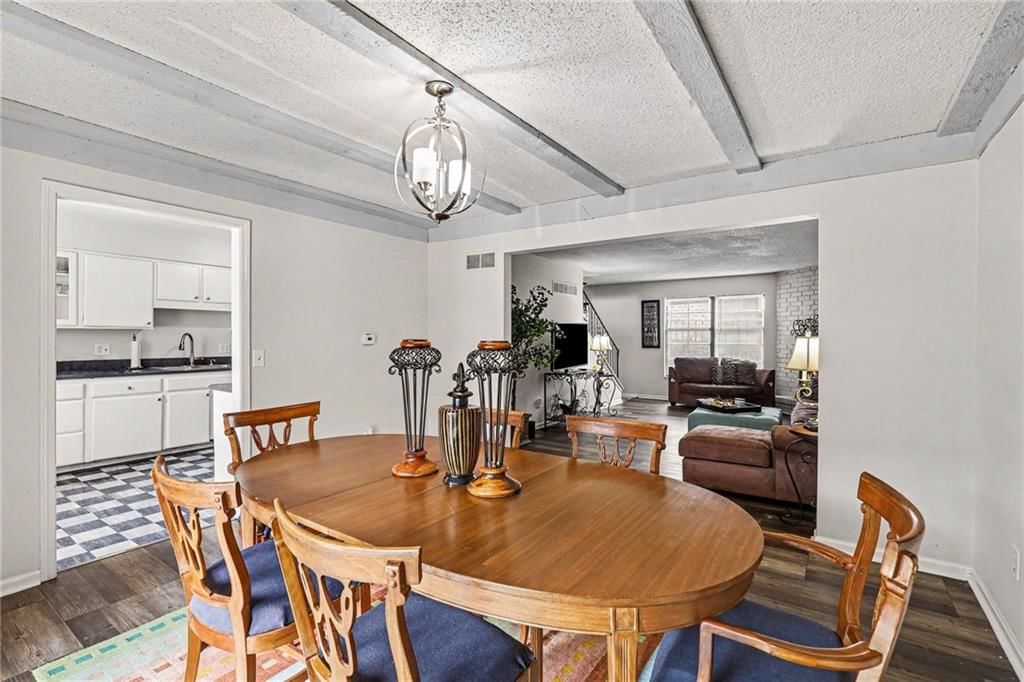 111 W Bannister Road — photo 8