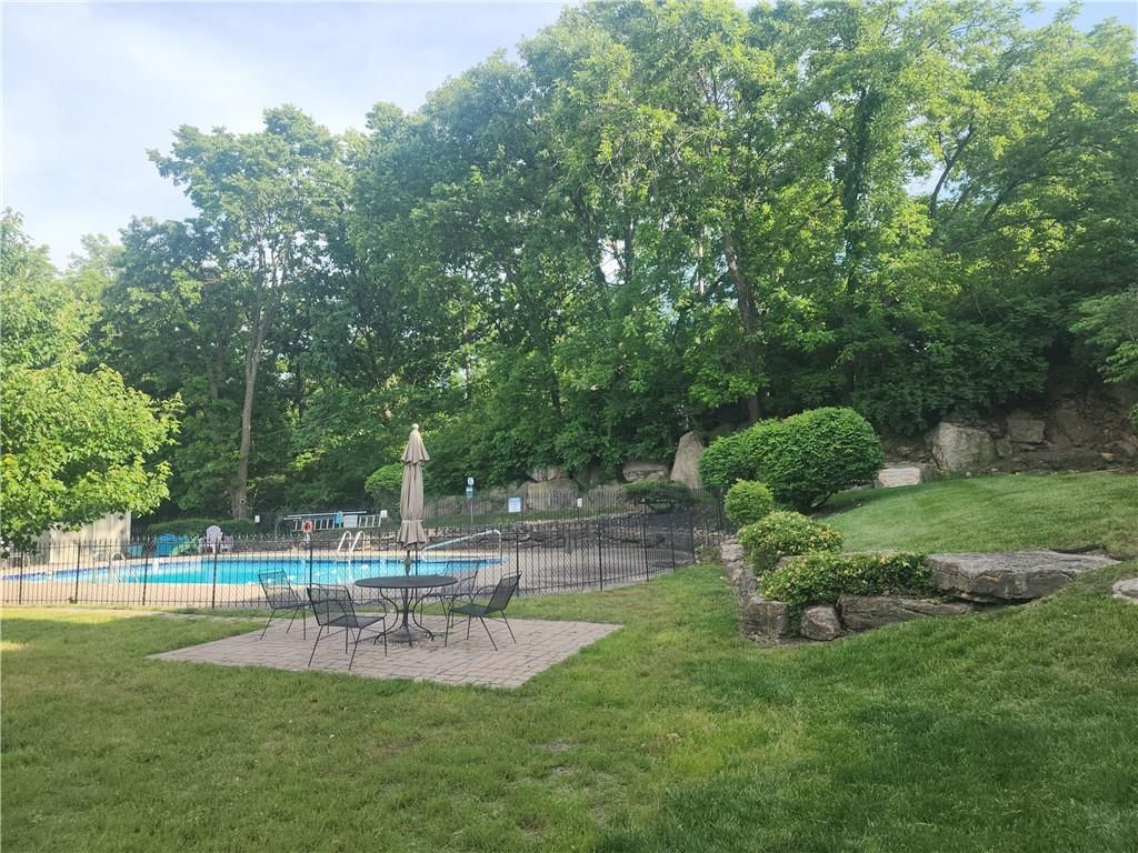 111 W Bannister Road — photo 22