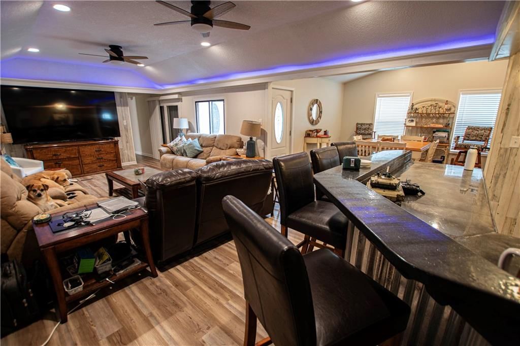 8005 S Buckner Tarsney Road — photo 11