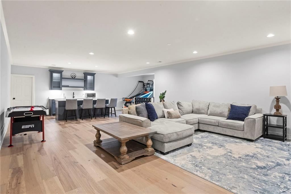 16704 Earnshaw Street — photo 36