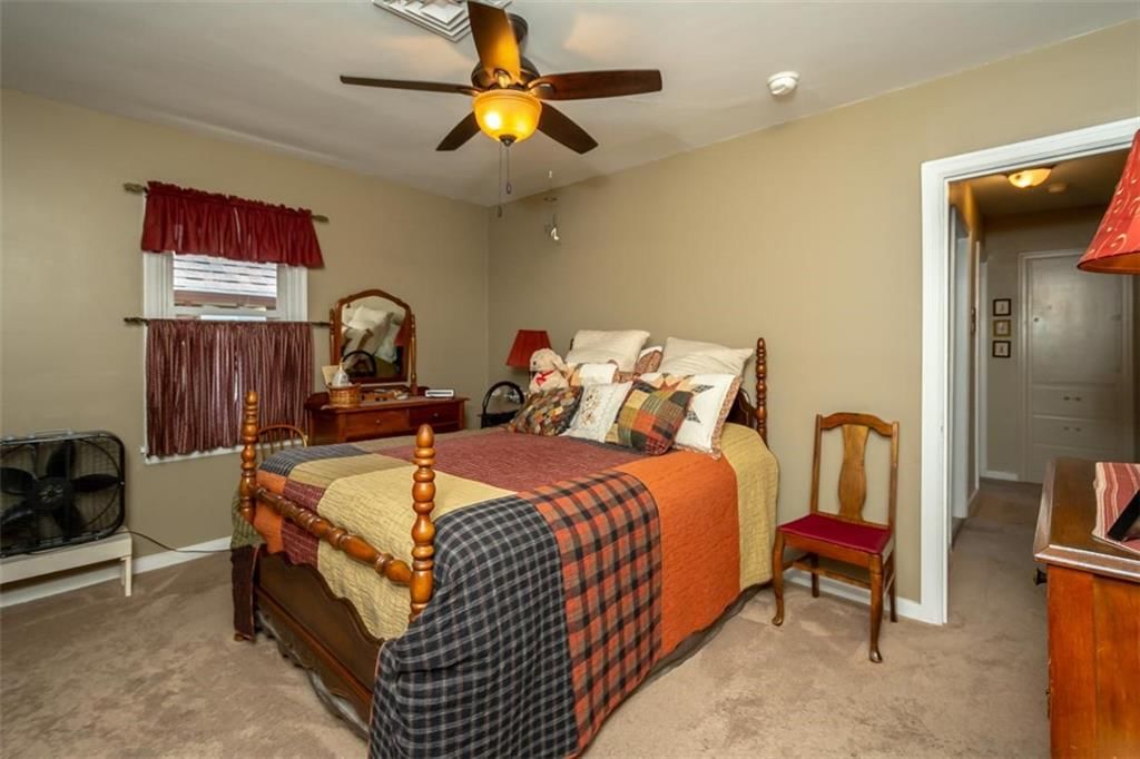 1209 S Hickory Street — photo 14