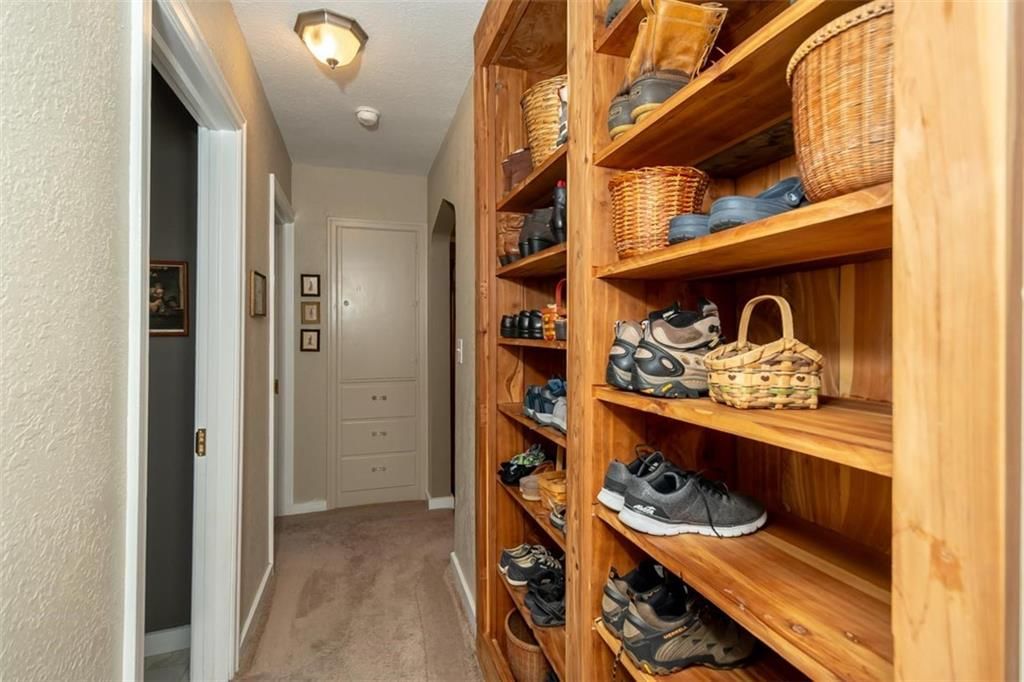1209 S Hickory Street — photo 16