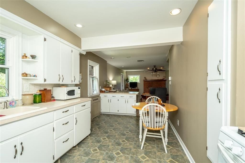 1209 S Hickory Street — photo 21
