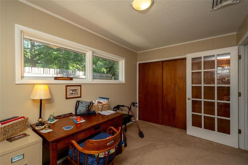 1209 S Hickory Street — photo 28