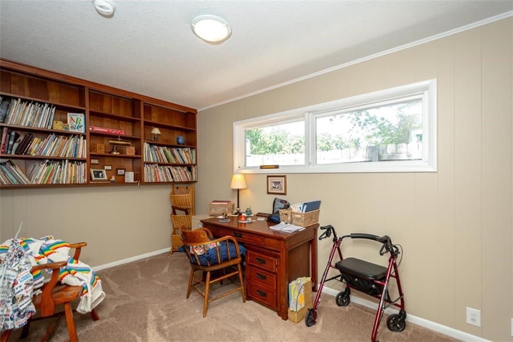 1209 S Hickory Street — photo 29