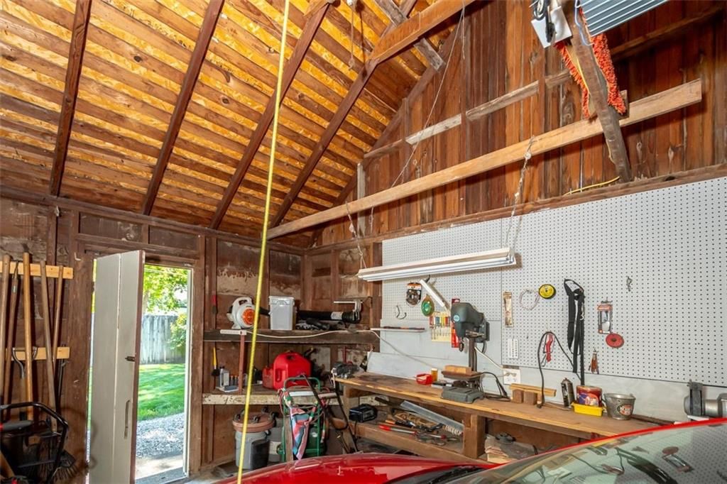 1209 S Hickory Street — photo 41