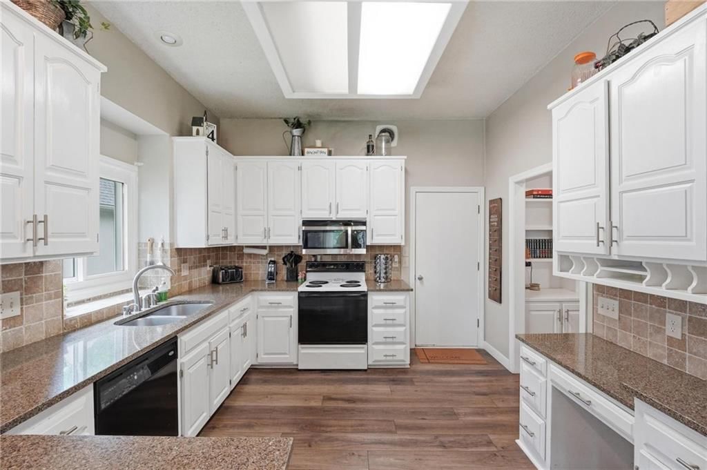 12465 S Greenwood Street — photo 11