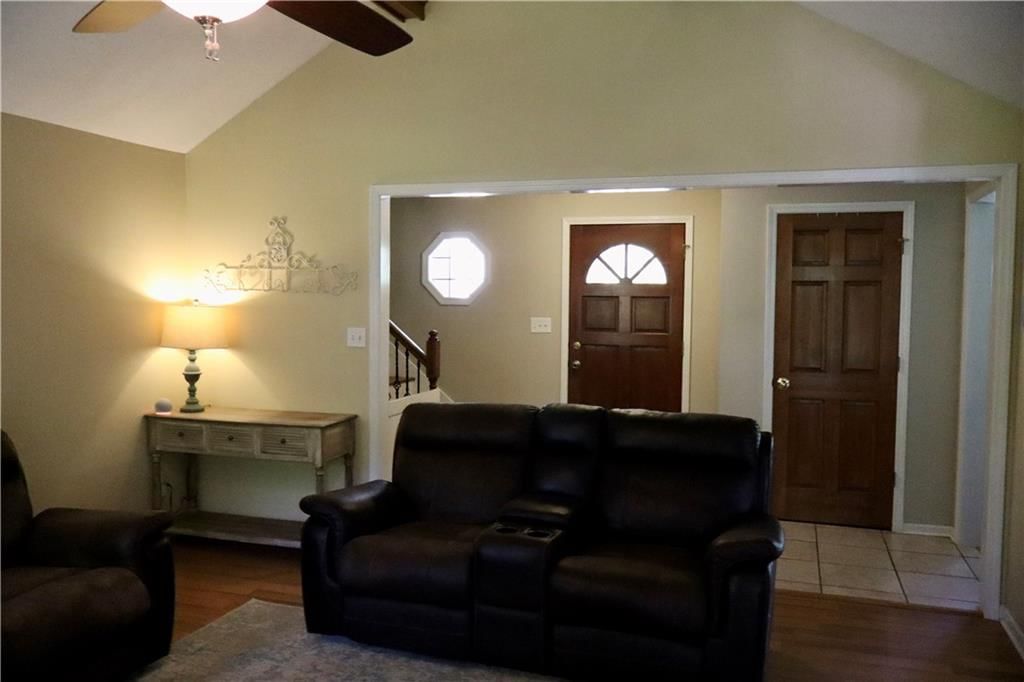 2517 NW Leann Drive — photo 5
