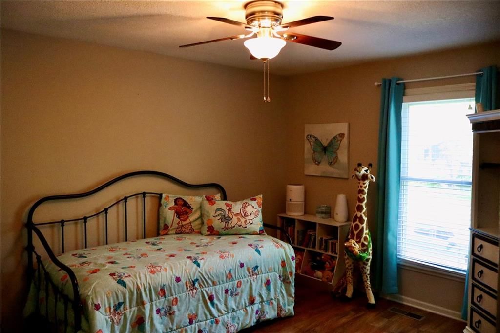 2517 NW Leann Drive — photo 11
