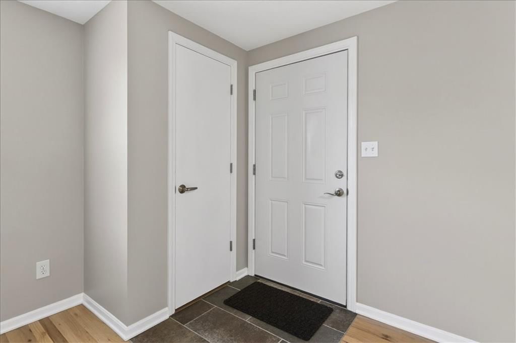 34 Misty Springs Circle — photo 6
