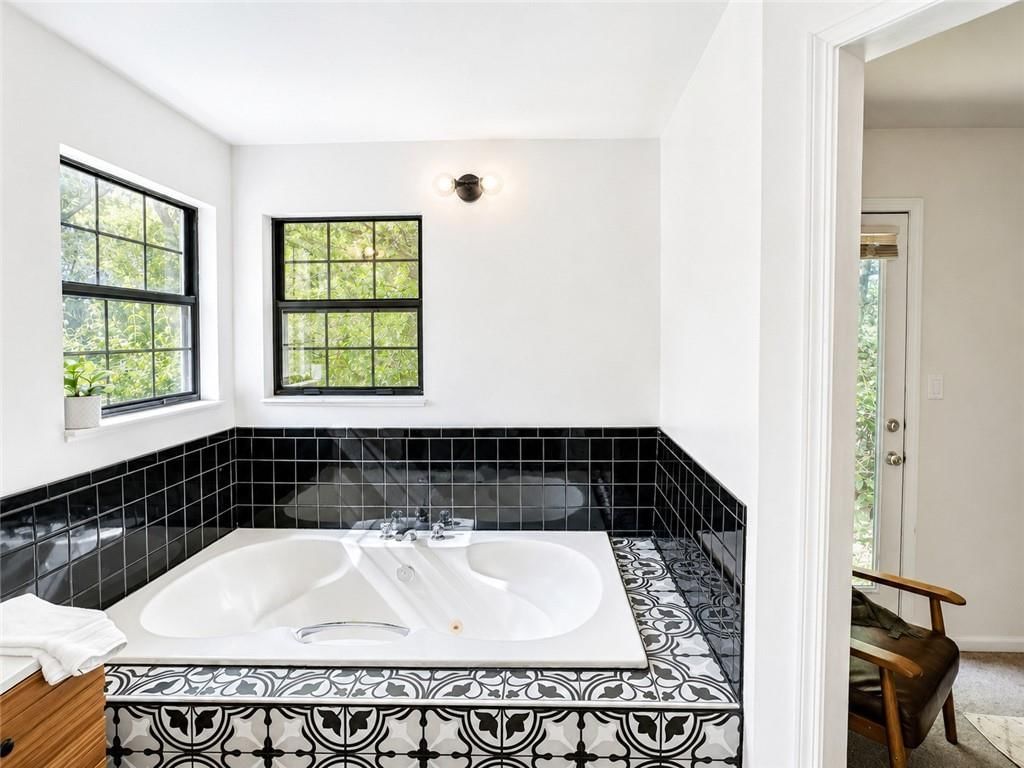 9214 Chestnut Avenue — photo 14