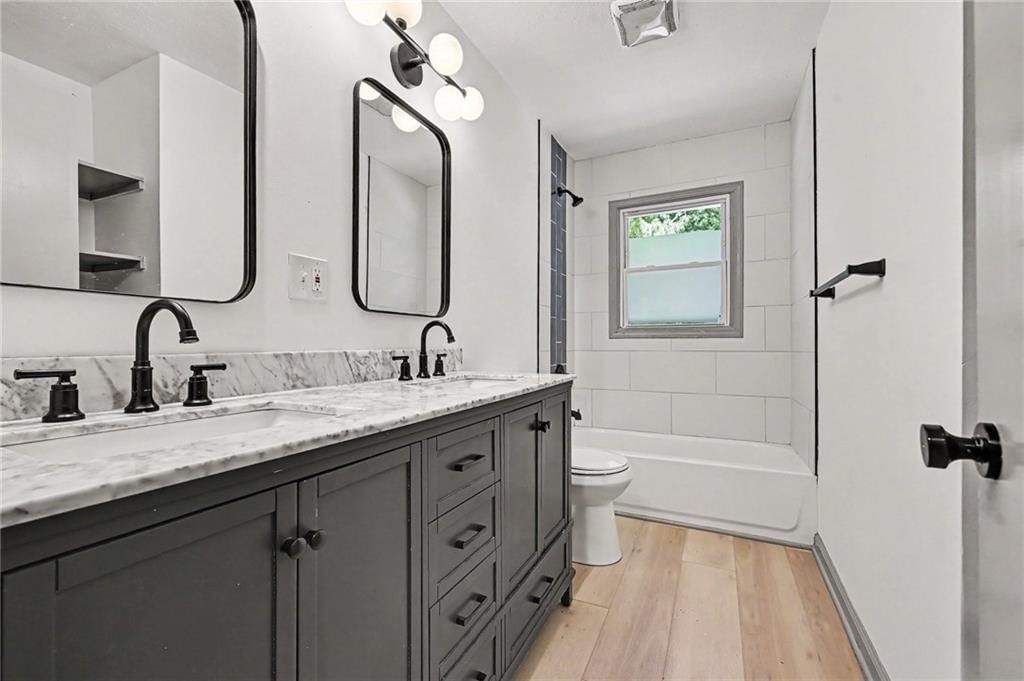 613 E Red Road — photo 14