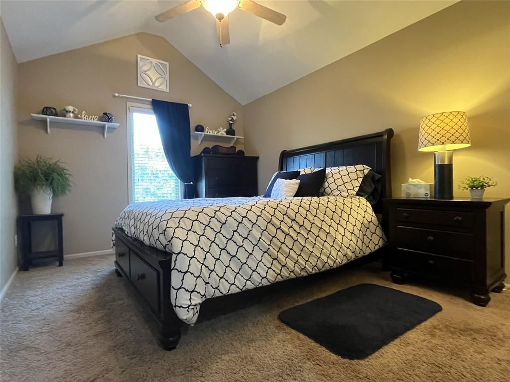 7822 Hull Avenue — photo 22