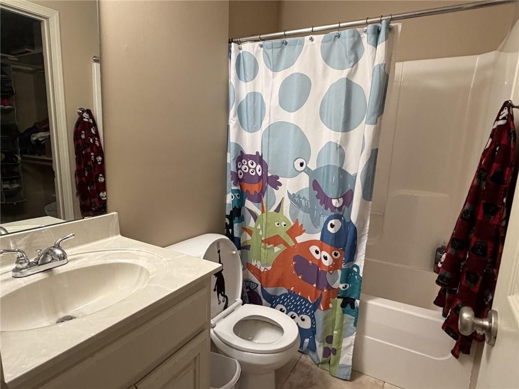 7822 Hull Avenue — photo 27