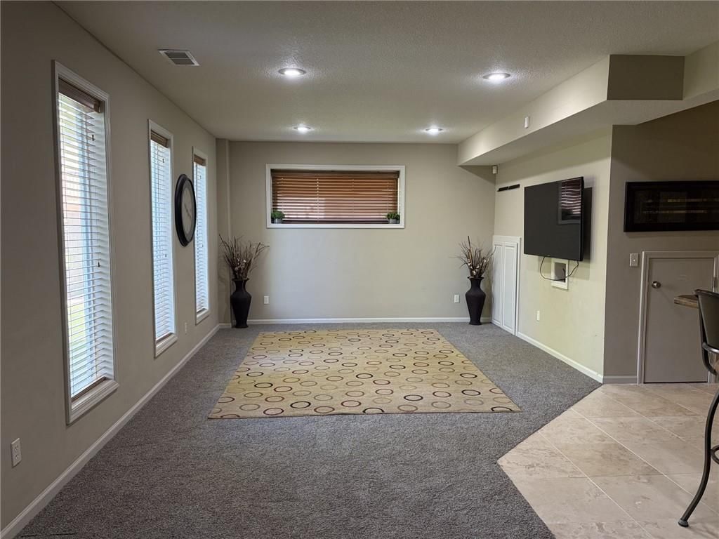 7822 Hull Avenue — photo 28
