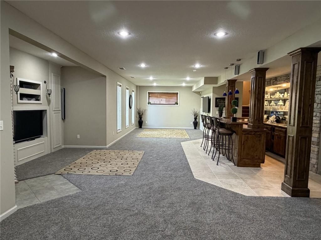 7822 Hull Avenue — photo 29