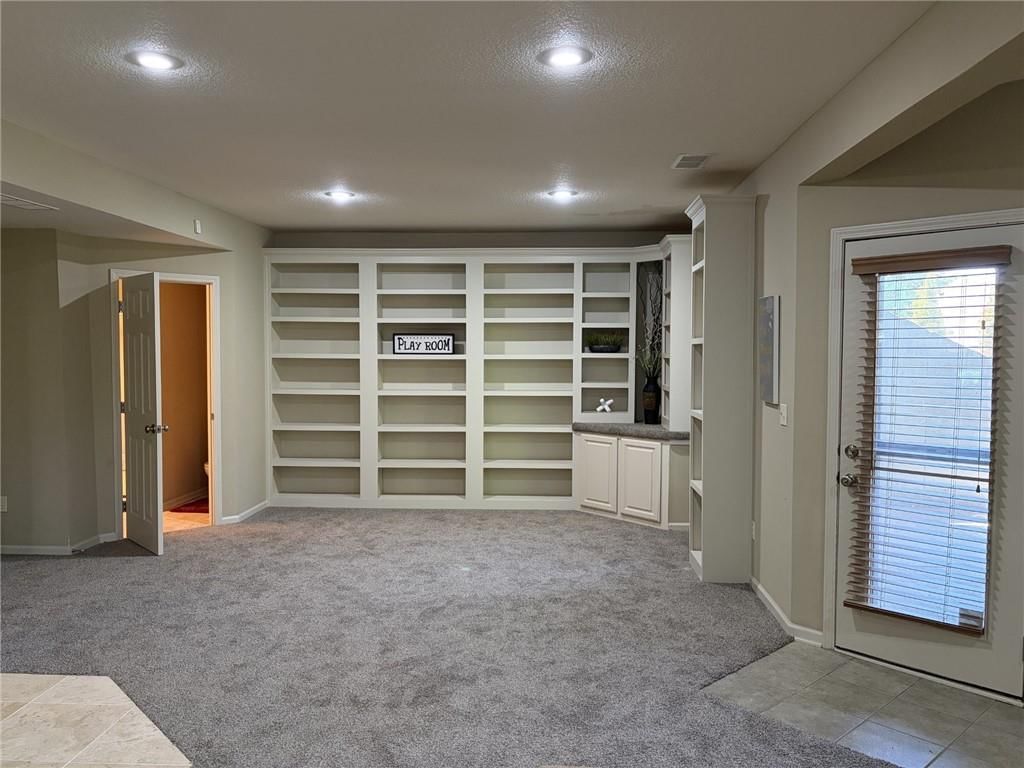 7822 Hull Avenue — photo 30