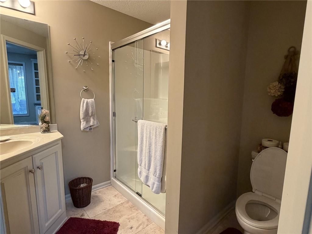 7822 Hull Avenue — photo 33