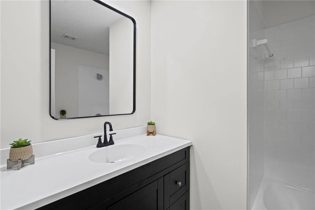 3004 Iva Drive — photo 16