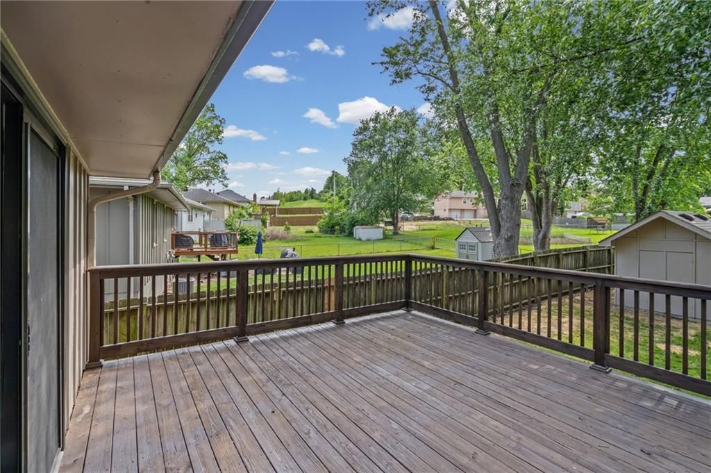 3004 Iva Drive — photo 31