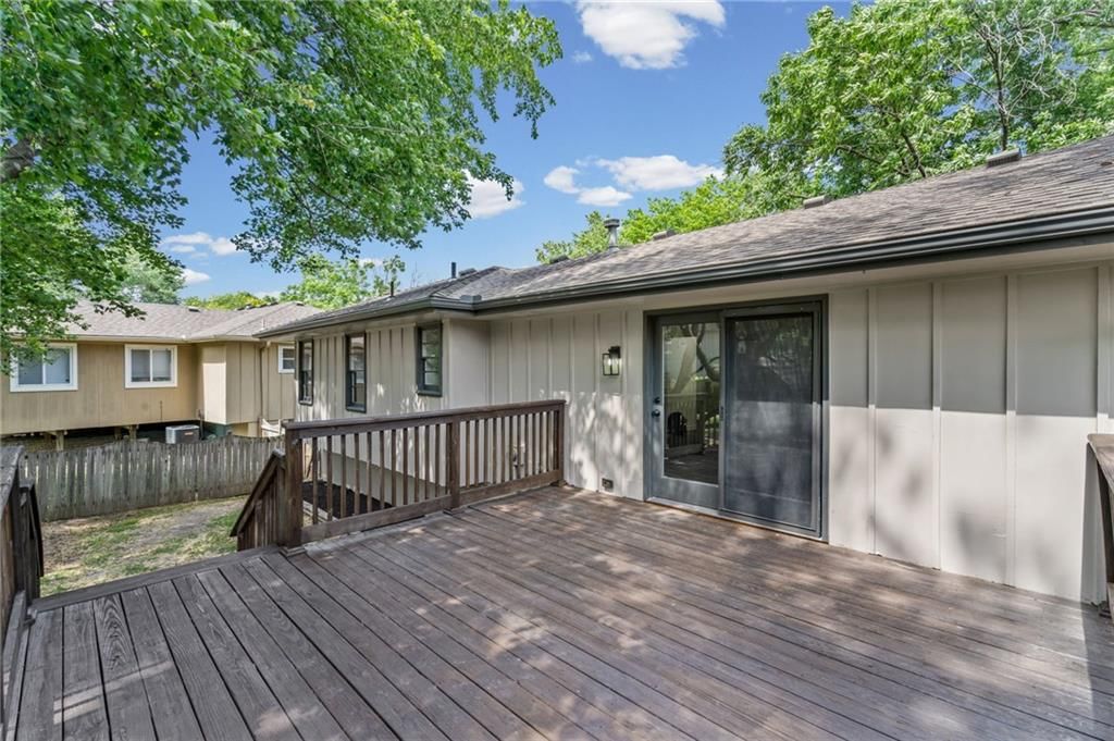 3004 Iva Drive — photo 32