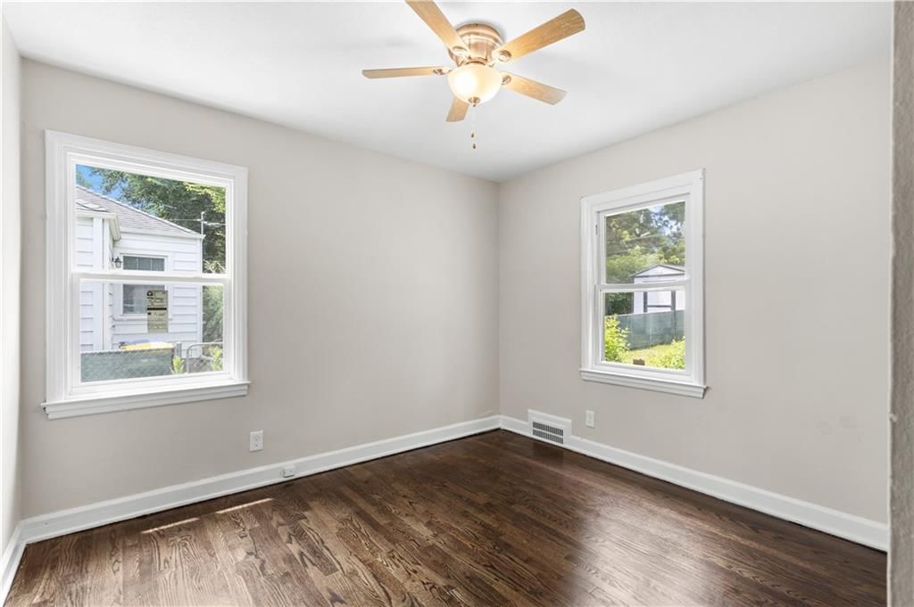 5706 Walmer Street — photo 7