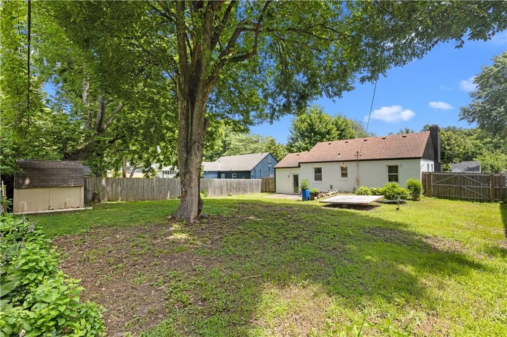 5706 Walmer Street — photo 17