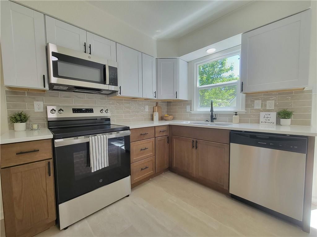 517 NW Little Avenue — photo 11
