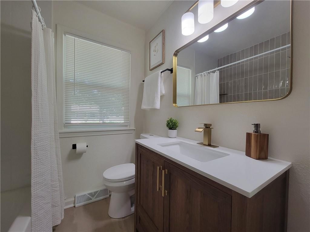 517 NW Little Avenue — photo 16