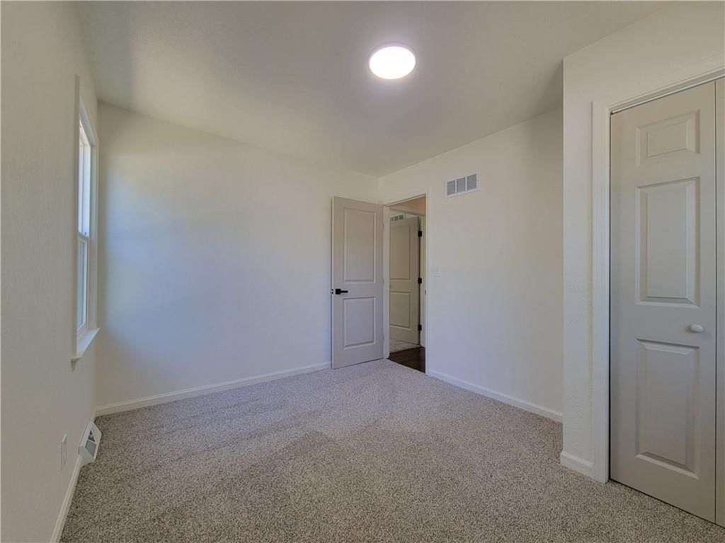 517 NW Little Avenue — photo 19