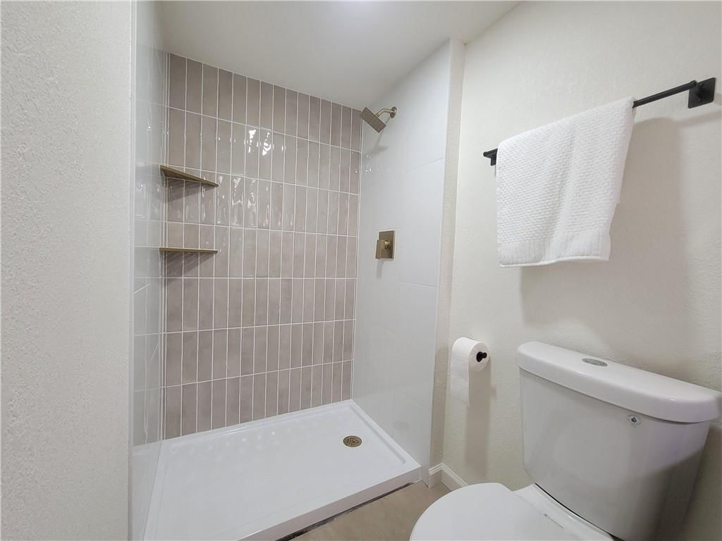 517 NW Little Avenue — photo 22