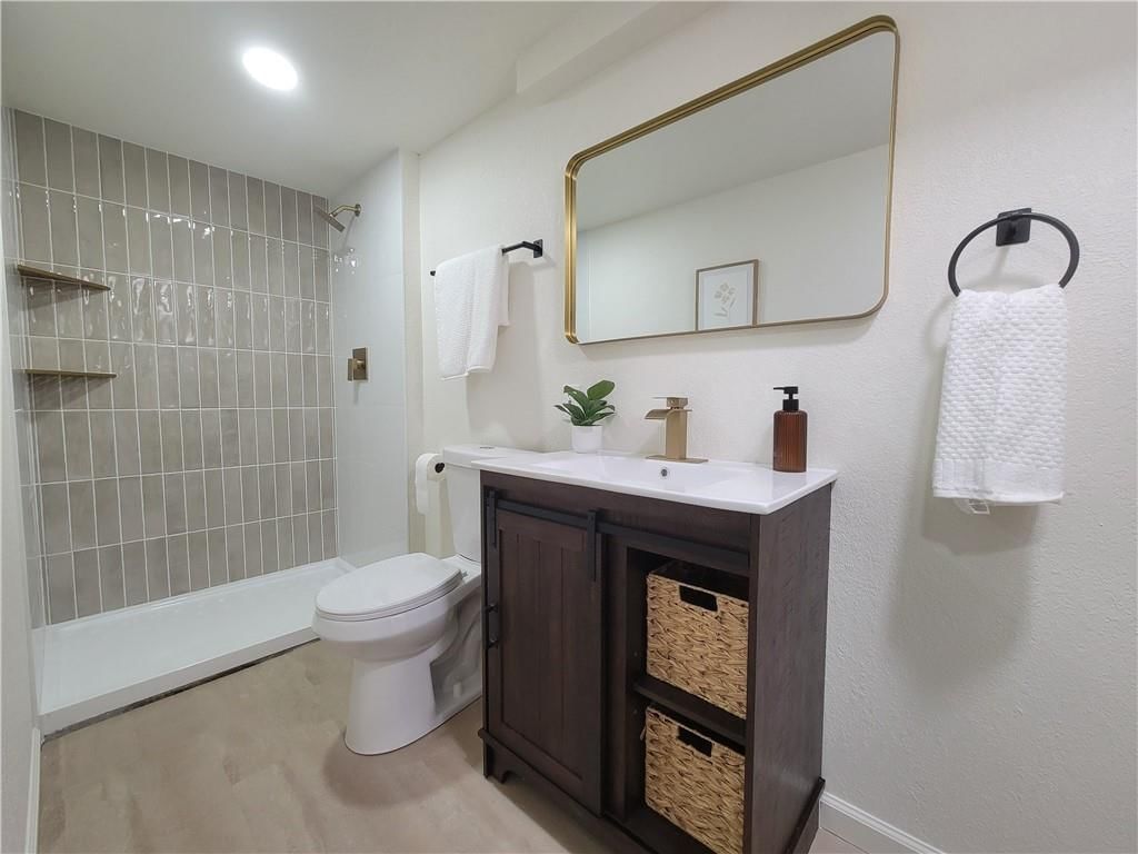 517 NW Little Avenue — photo 23