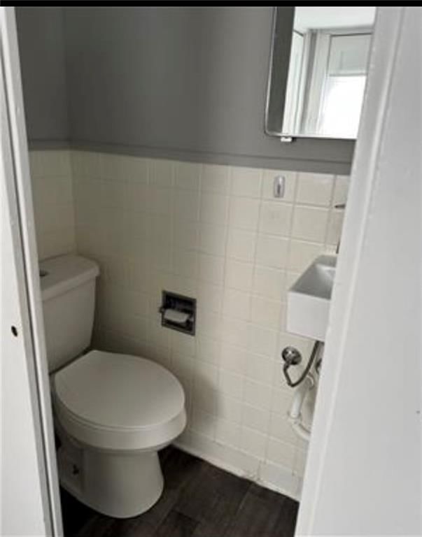 2902 Sacramento Street — photo 14