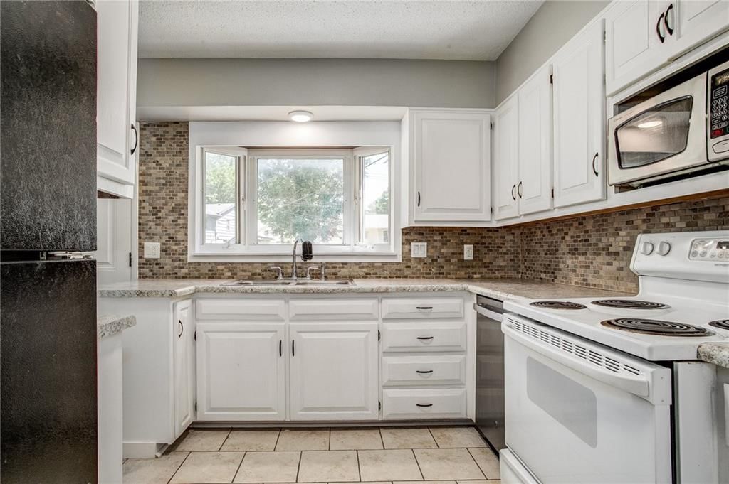 10609 Askew Avenue — photo 6