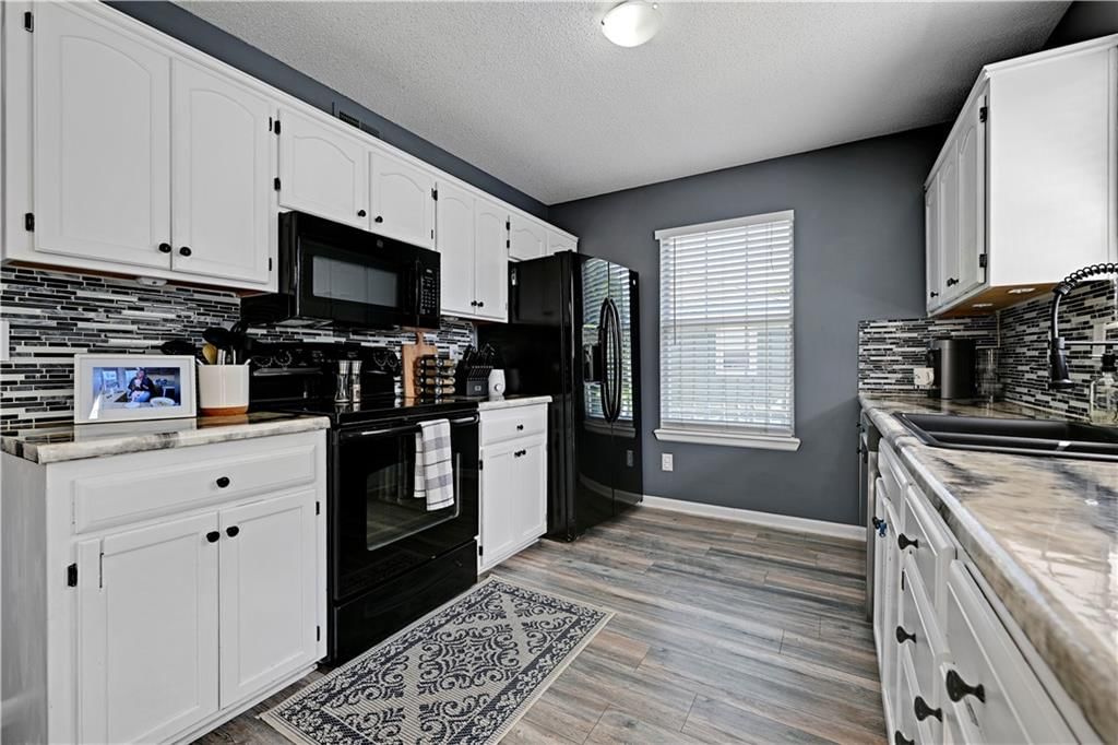 617 N Cedar Street — photo 11