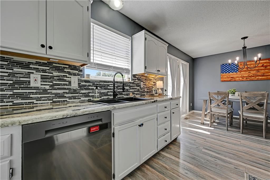 617 N Cedar Street — photo 14