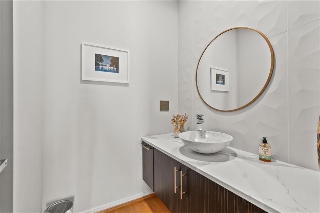 4706 W 65th Terrace — photo 11