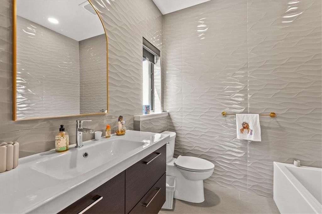 4706 W 65th Terrace — photo 39