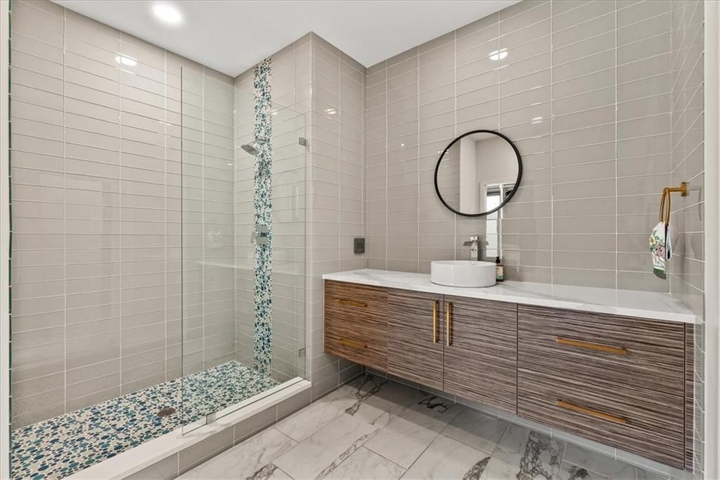 4706 W 65th Terrace — photo 40